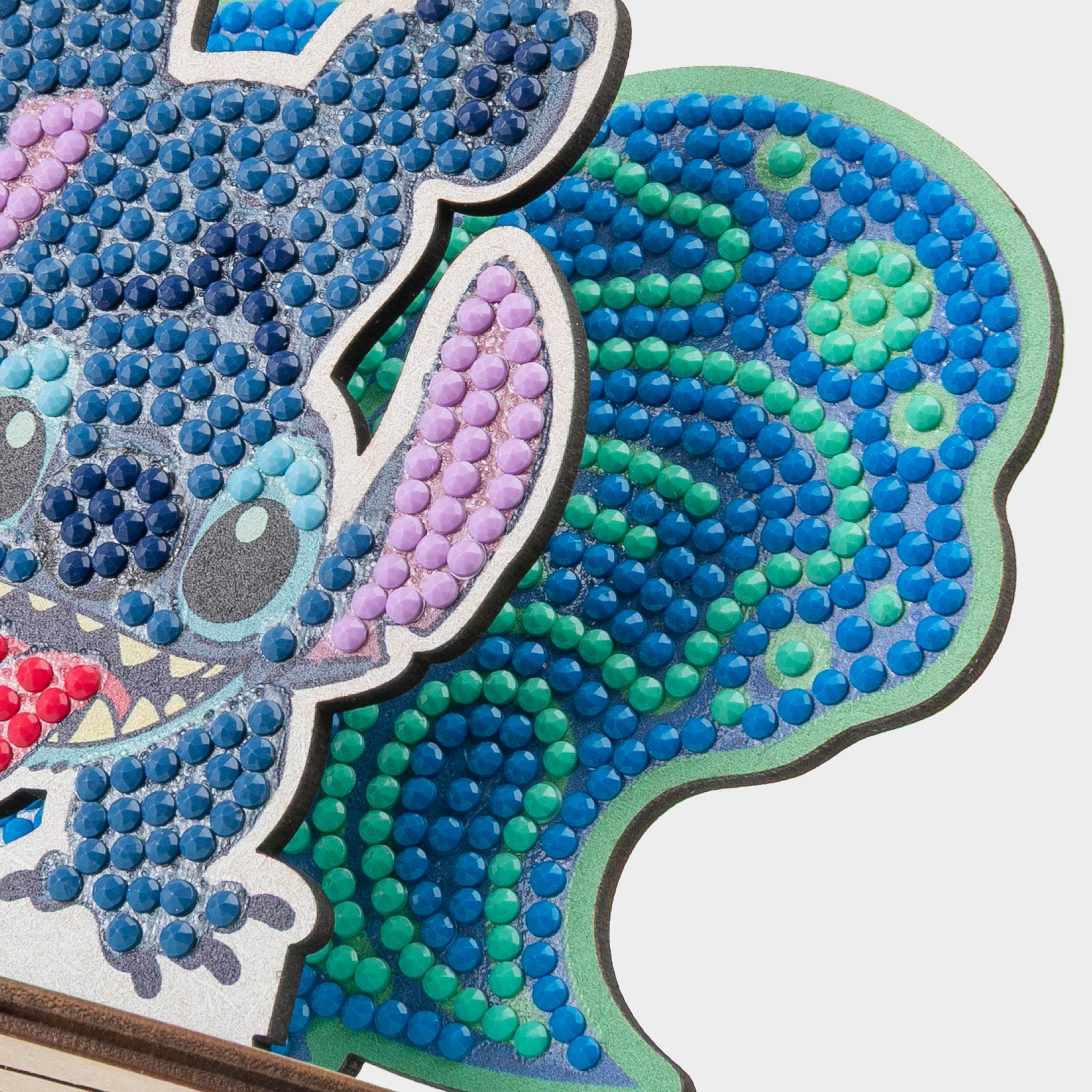 Lilo & Stitch Surfing Scene Sparkle Crystal Art Buddy - Character.com