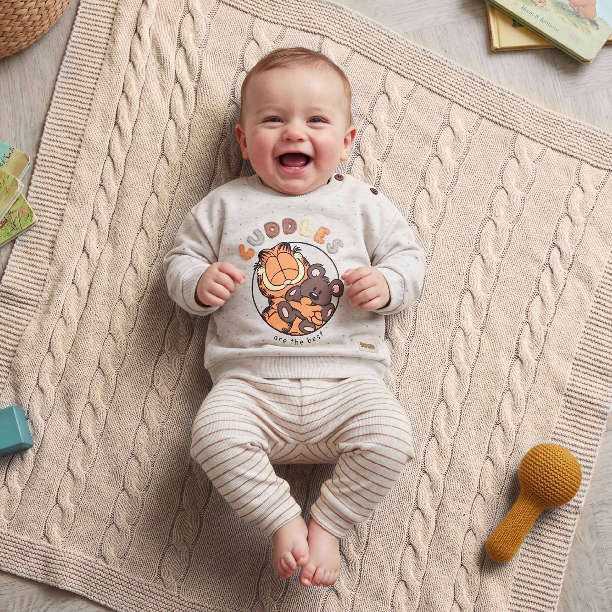 Garfield Baby Outfit Set
