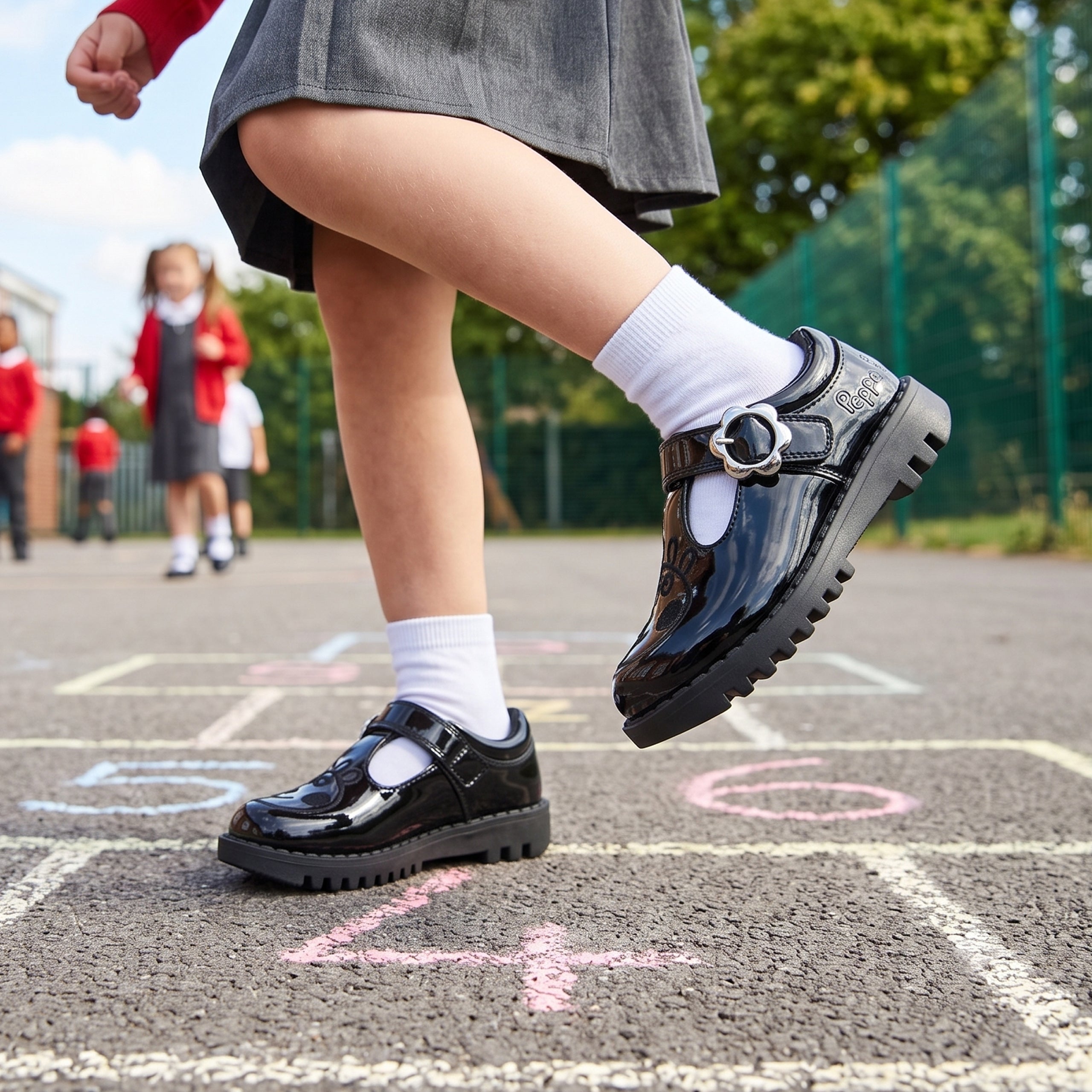Peppa Pig Flower Buckle School Shoes