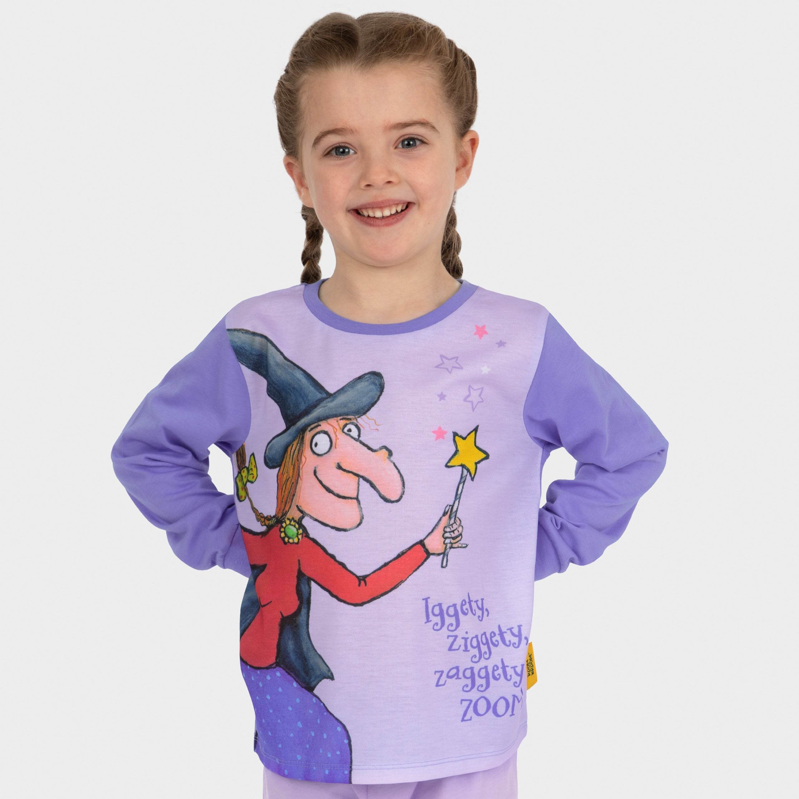Room on The Broom Pyjamas - Character.com