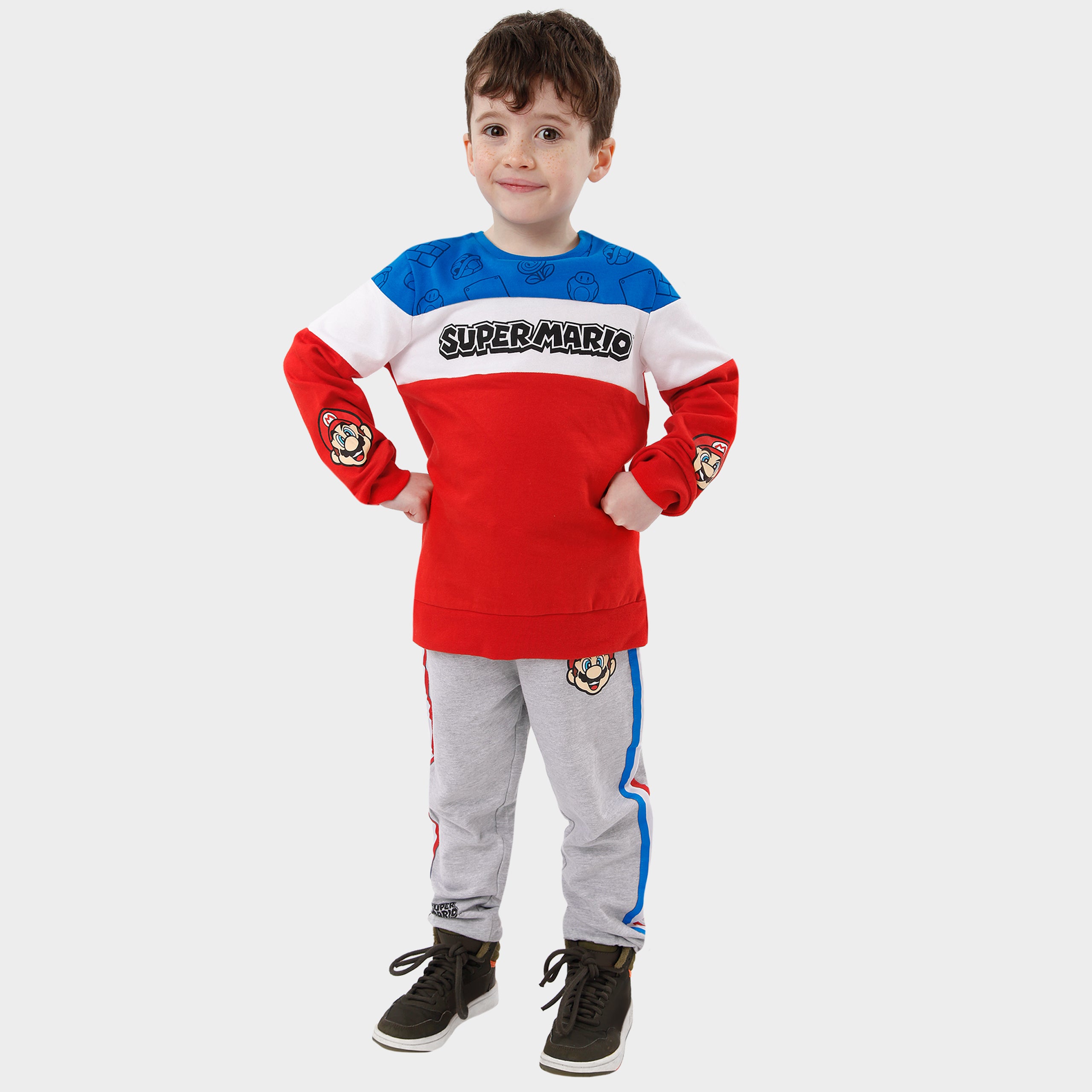 Super Mario Sweatshirt and Joggers Set