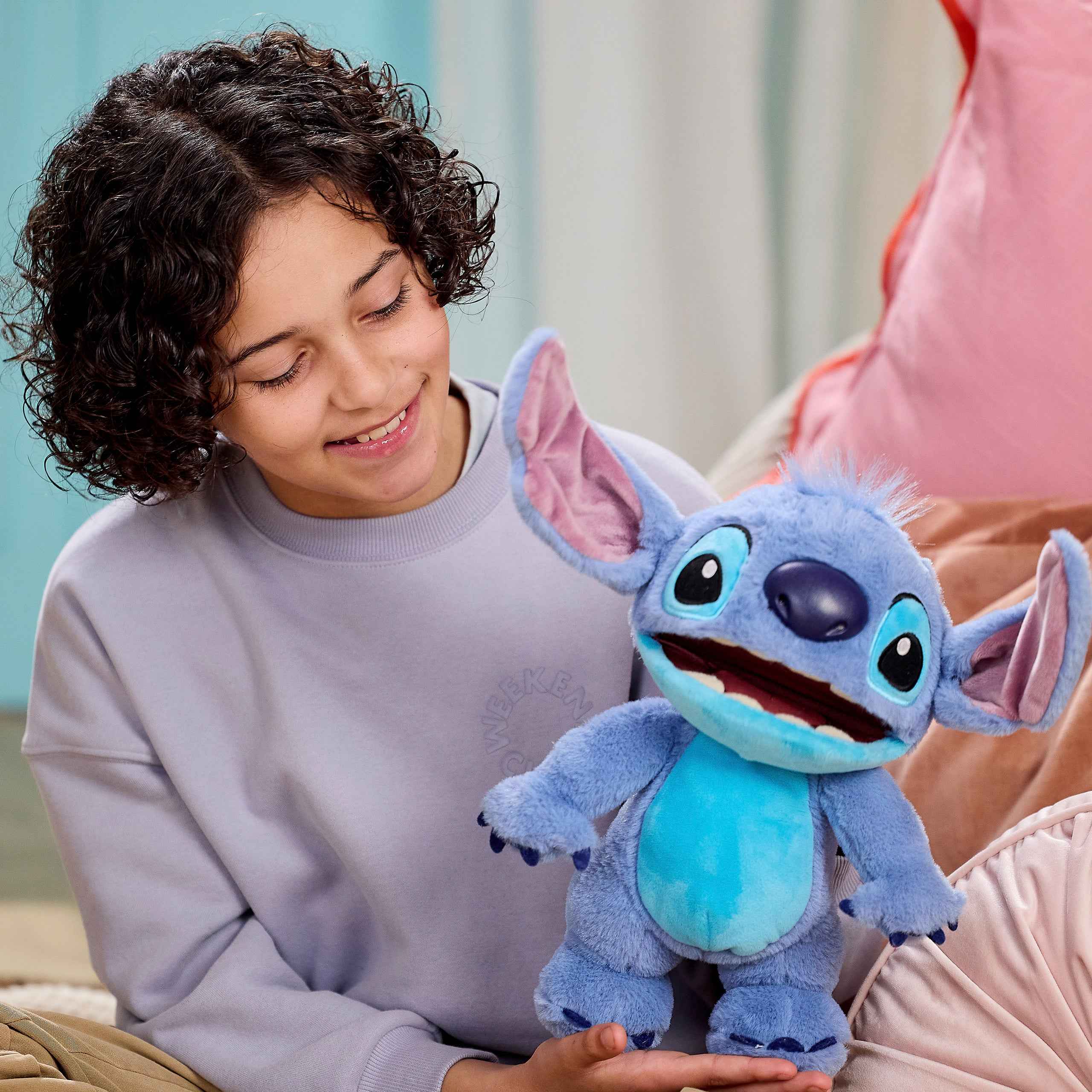 Lilo & Stitch Toy - Chatty Stitch Puppetronics