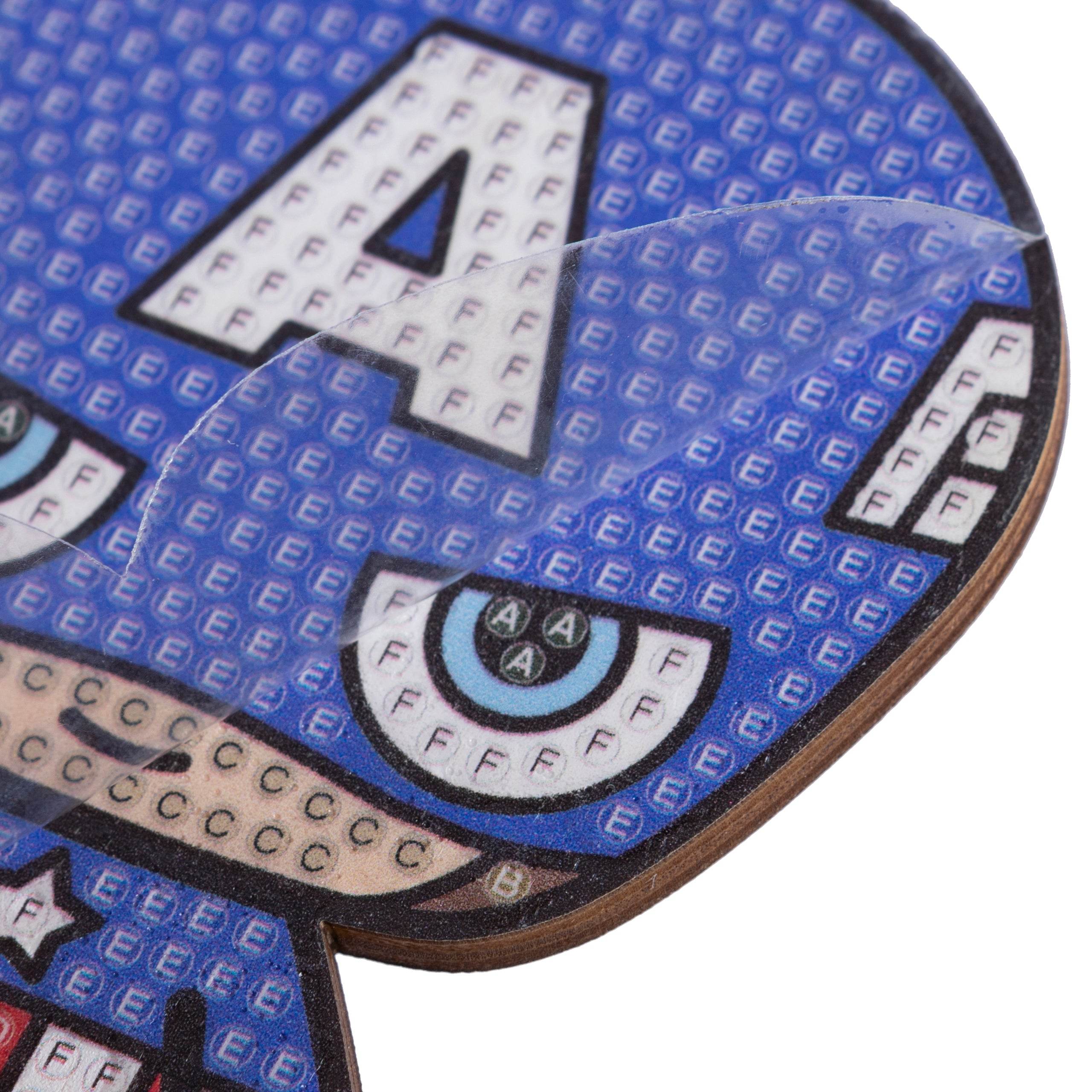 Captain America Marvel Crystal Art Buddy - Character.com